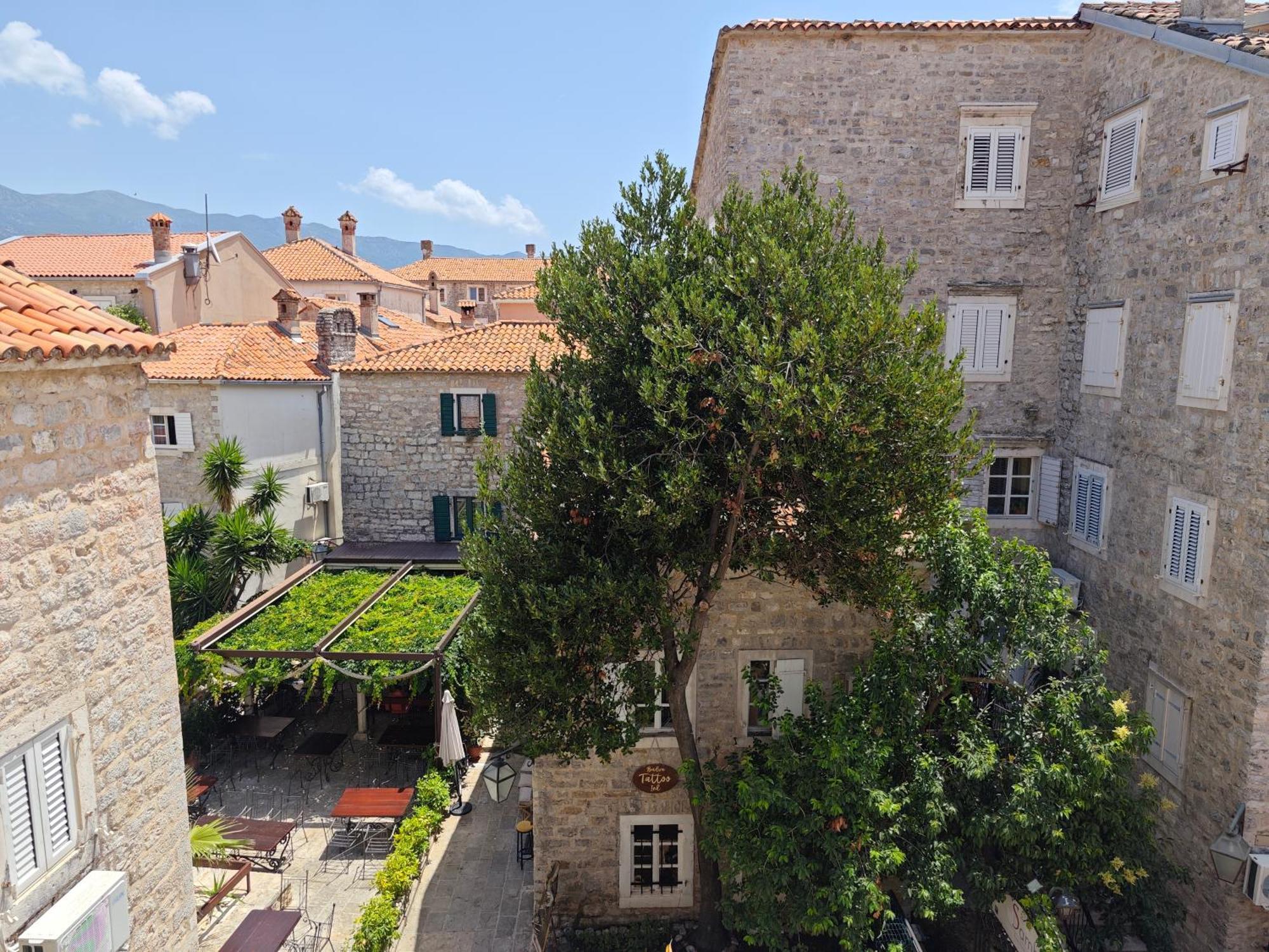 Beatrix Suites Budva Exterior photo